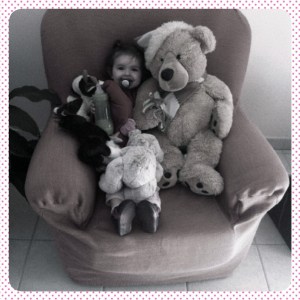 Ses peluches ont bien de la chance elles !